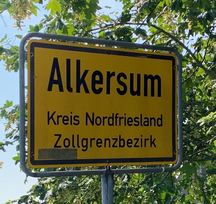 Ortstafel Alkersum